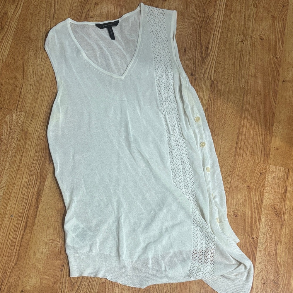 BCBGMaxAzria Cream Sleeveless Blouse